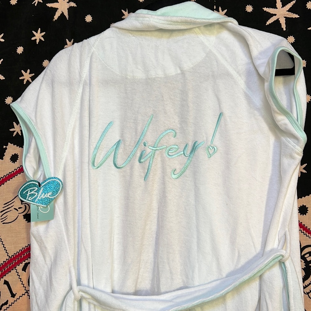 Betsey Johnson white cotton Wifey robe